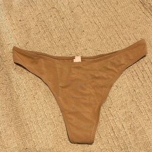Victoria's Secret Tan Thong
